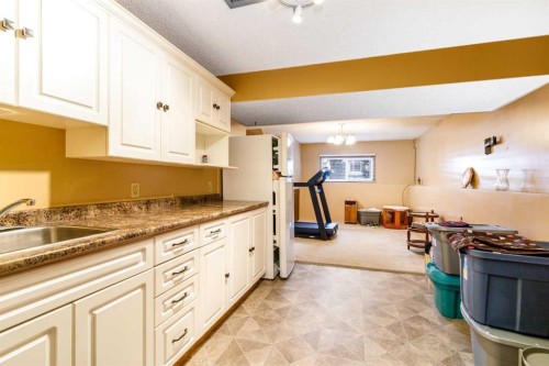7 Mclevin Crescent, Red Deer, AB - Indoor
