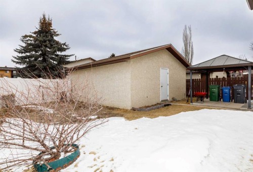 7 Mclevin Crescent, Red Deer, AB - Outdoor