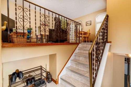 7 Mclevin Crescent, Red Deer, AB - Indoor Photo Showing Other Room