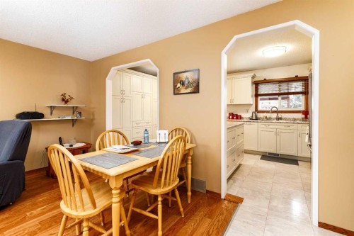 7 Mclevin Crescent, Red Deer, AB - Indoor Photo Showing Dining Room