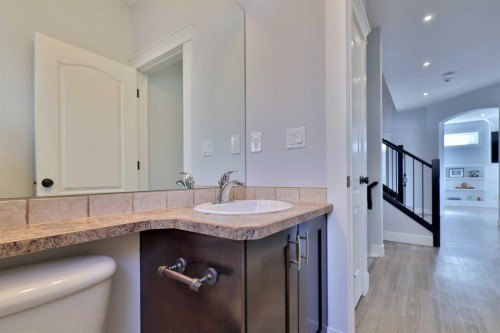 87 Aldrich Close South, Red Deer, AB - Indoor Photo Showing Bathroom