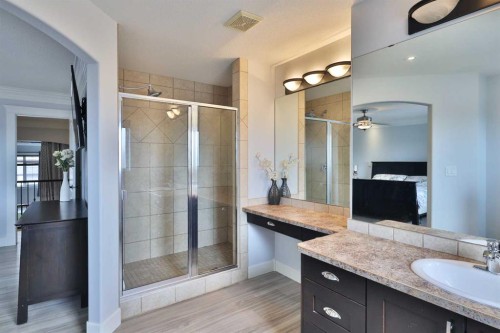 87 Aldrich Close South, Red Deer, AB - Indoor Photo Showing Bathroom