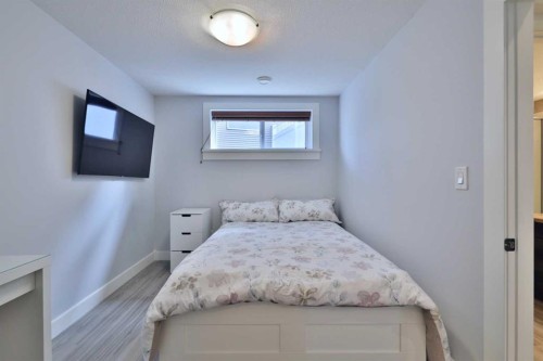 87 Aldrich Close South, Red Deer, AB - Indoor Photo Showing Bedroom