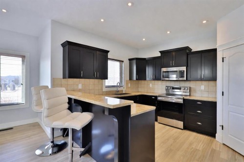 87 Aldrich Close South, Red Deer, AB - Indoor Photo Showing Kitchen