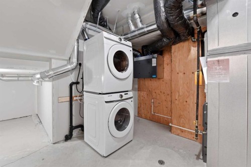 41 Emmett Crescent, Red Deer, AB - Indoor Photo Showing Laundry Room