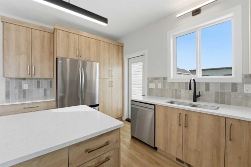 41 Emmett Crescent, Red Deer, AB - Indoor Photo Showing Kitchen With Stainless Steel Kitchen With Double Sink