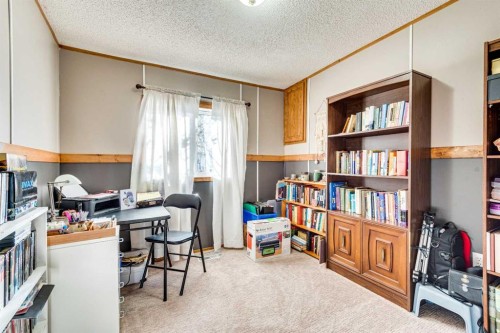 154 Devilder, Trochu, AB - Indoor