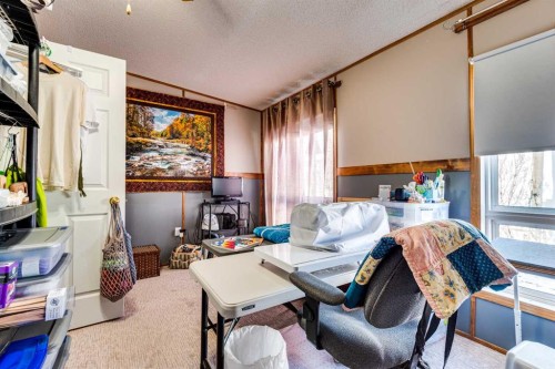 154 Devilder, Trochu, AB - Indoor