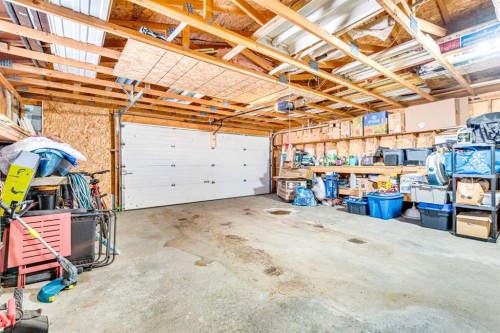 154 Devilder, Trochu, AB - Indoor Photo Showing Garage