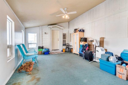 154 Devilder, Trochu, AB - Indoor