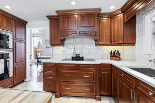 14 Warwick Drive, Red Deer, AB - Indoor Photo Showing Kitchen