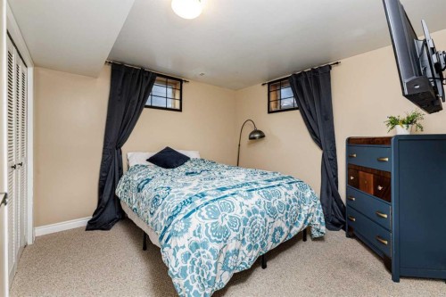 14 Warwick Drive, Red Deer, AB - Indoor Photo Showing Bedroom