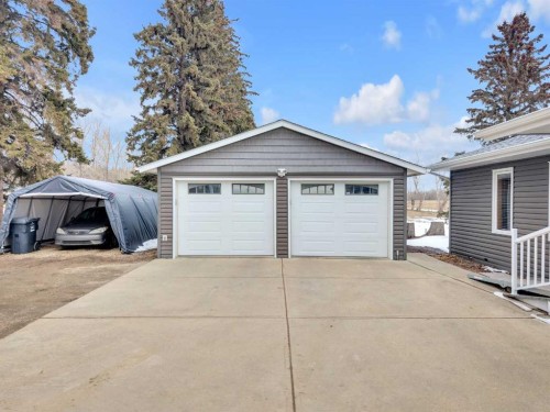 38459 Range Road 283, Rural Red Deer County, AB - Outdoor