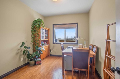 7135 Henner'S Road, Lacombe, AB - Indoor