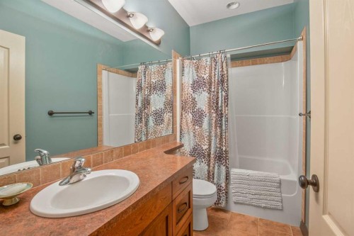 7135 Henner'S Road, Lacombe, AB - Indoor Photo Showing Bathroom