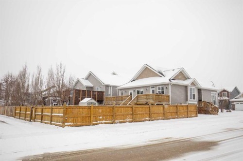 7135 Henner'S Road, Lacombe, AB - Outdoor