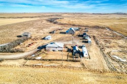 223025 Township Road 280 Rural Kneehill County, AB T0M 0L0