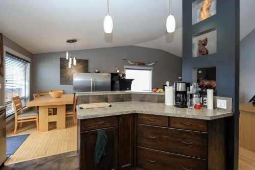 1 Ralston Place, Sylvan Lake, AB - Indoor