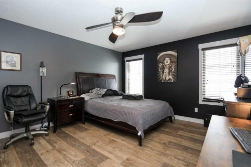 1 Ralston Place, Sylvan Lake, AB - Indoor Photo Showing Bedroom