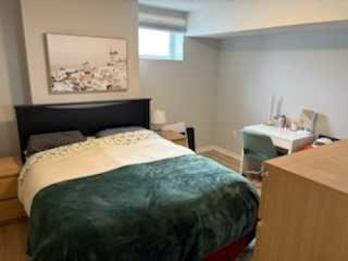 47-33 Donlevy Avenue, Red Deer, AB - Indoor Photo Showing Bedroom