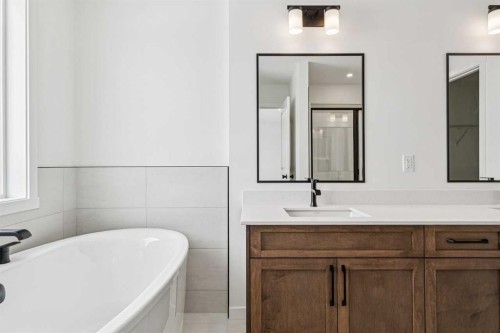 208 Southborough Common, Cochrane, AB - Indoor Photo Showing Bathroom