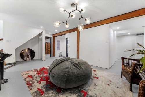 11124 110A Avenue, Edmonton, AB - Indoor Photo Showing Other Room