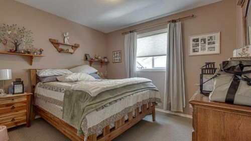 143 Ackerman Crescent, Red Deer, AB - Indoor Photo Showing Bedroom