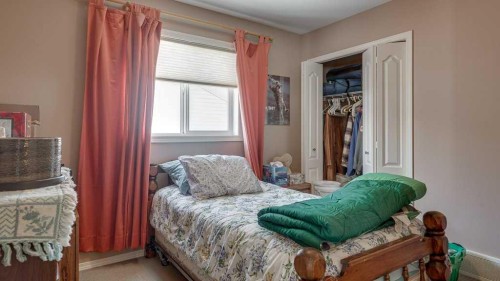143 Ackerman Crescent, Red Deer, AB - Indoor Photo Showing Bedroom
