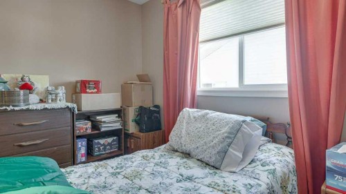 143 Ackerman Crescent, Red Deer, AB - Indoor Photo Showing Bedroom