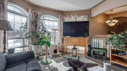 143 Ackerman Crescent, Red Deer, AB - Indoor Photo Showing Living Room