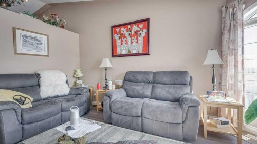 143 Ackerman Crescent, Red Deer, AB - Indoor Photo Showing Living Room