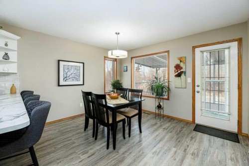 135 Doran Crescent, Red Deer, AB - Indoor Photo Showing Dining Room