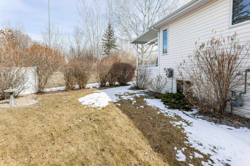 135 Doran Crescent, Red Deer, AB - Outdoor