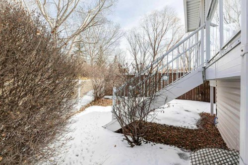 135 Doran Crescent, Red Deer, AB - Outdoor