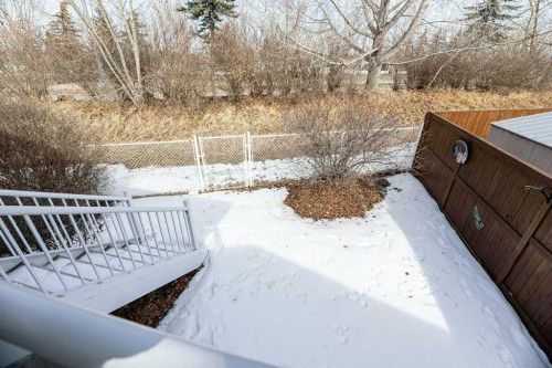 135 Doran Crescent, Red Deer, AB - Outdoor