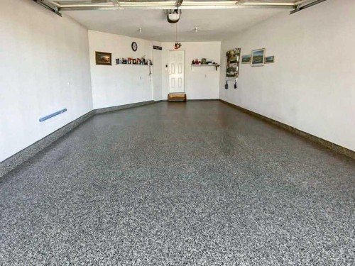 135 Doran Crescent, Red Deer, AB - Indoor Photo Showing Garage