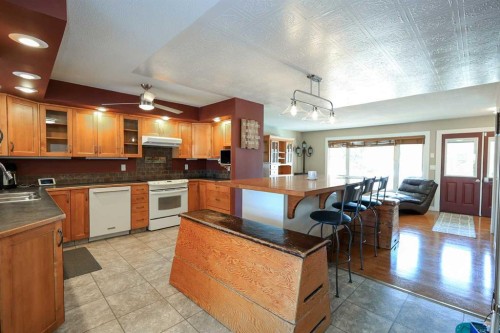 415 Barrett Drive, Red Deer, AB - Indoor Photo Showing Kitchen