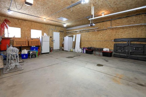 415 Barrett Drive, Red Deer, AB - Indoor Photo Showing Garage