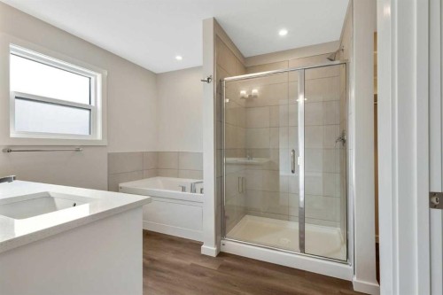 3 Heritage Link, Cochrane, AB - Indoor Photo Showing Bathroom