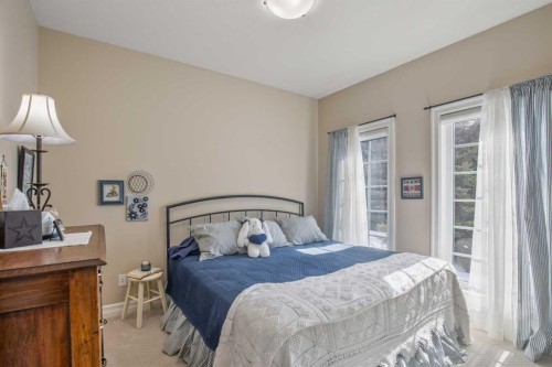38272 Range Road 265, Rural Red Deer County, AB - Indoor Photo Showing Bedroom