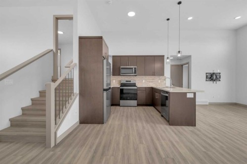 13 Vanson Close, Sylvan Lake, AB - Indoor Photo Showing Kitchen With Upgraded Kitchen