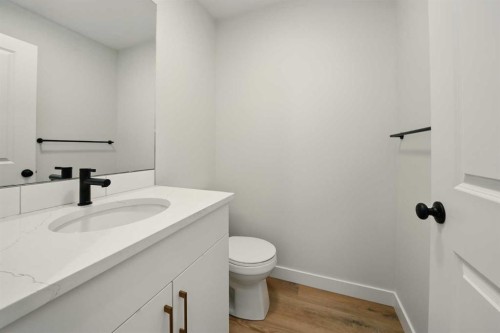 69 Pinnacle Close, Blackfalds, AB - Indoor Photo Showing Bathroom