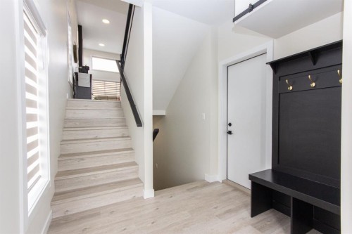 224 Emerald Drive, Red Deer, AB - Indoor Photo Showing Other Room