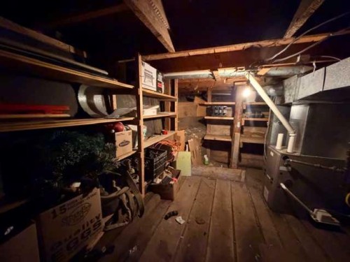 5016 51 Street, Hardisty, AB - Indoor