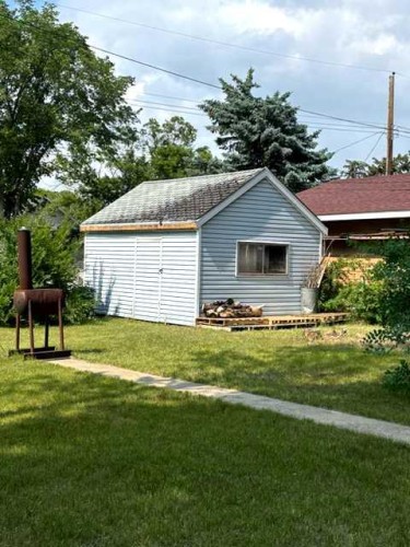 5016 51 Street, Hardisty, AB - Outdoor