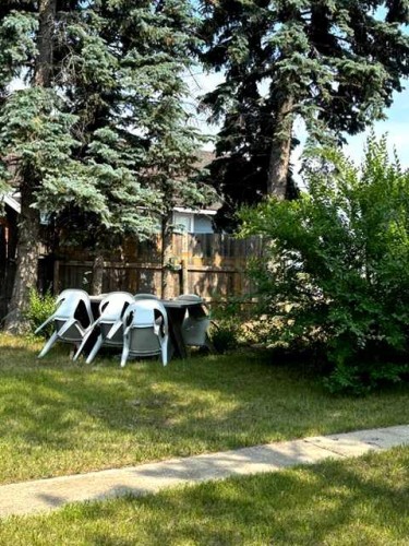 5016 51 Street, Hardisty, AB - Outdoor
