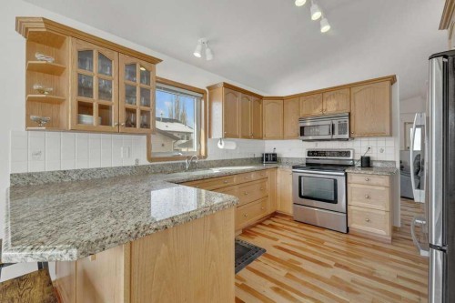 118 Duval Crescent, Red Deer, AB - Indoor Photo Showing Kitchen With Stainless Steel Kitchen With Double Sink