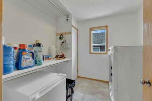 118 Duval Crescent, Red Deer, AB - Indoor Photo Showing Other Room