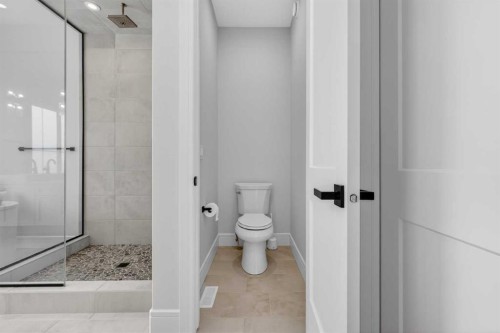20320 29 Avenue Nw, Edmonton, AB - Indoor Photo Showing Bathroom