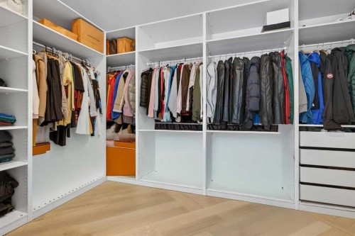 20320 29 Avenue Nw, Edmonton, AB - Indoor With Storage